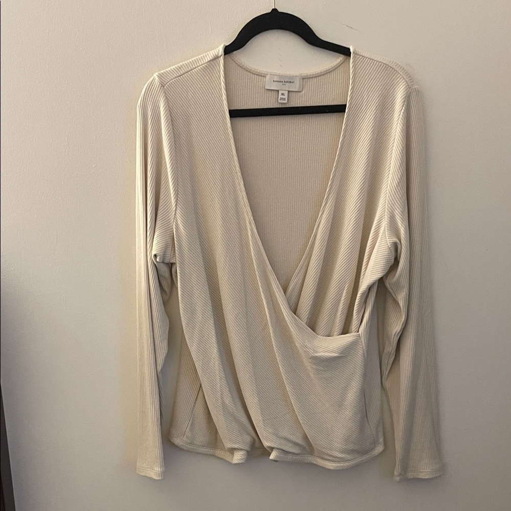 Banana Republic Ribbed V-Neck Top XL Cozy Knit